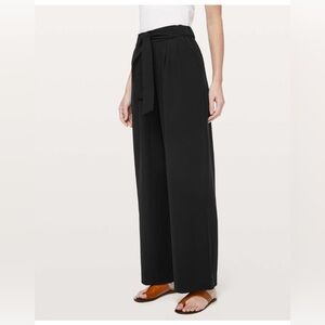Lululemon Noir Pant